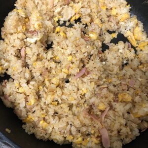 簡単！シンプルで美味しい☆シイタケ　チャーハン